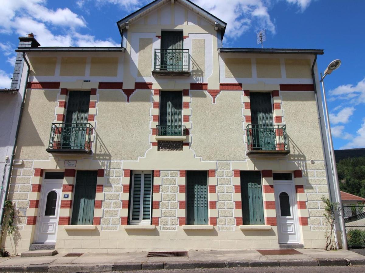 Appartement La Bourboule, 3 pièces, 6 personnes - FR-1-608-236 Extérieur photo